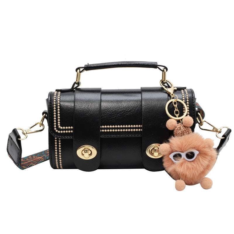 GREMLIN’s Cousin Bag - New Niche Design Light Luxury Small Bag Fashionable Versatile Soft Leather One Shoulder Women's Bag